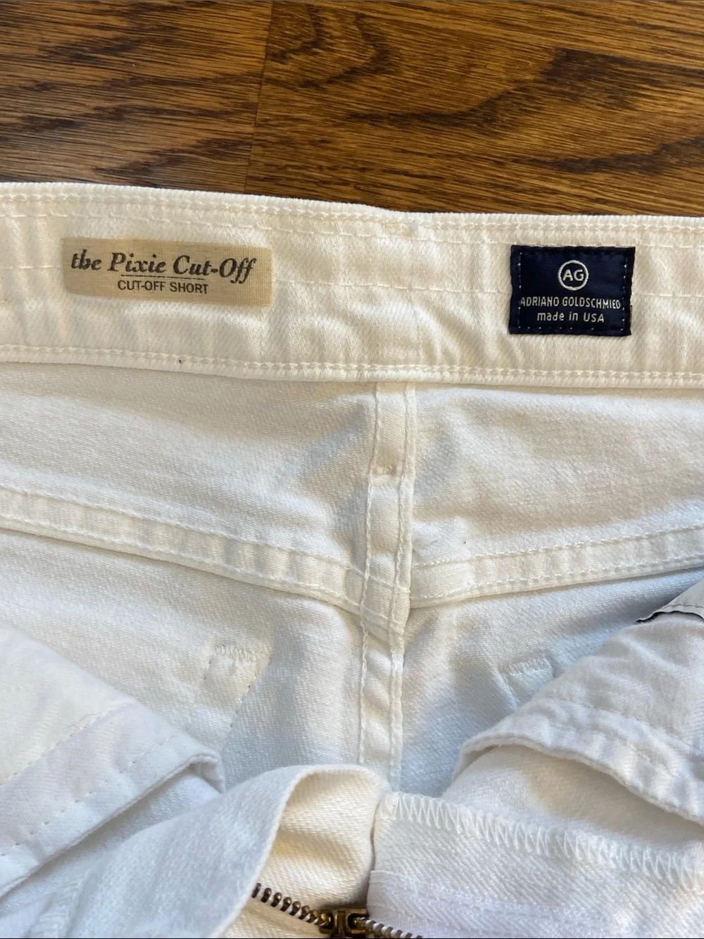 AG Adriano Goldschmied Women's White Denim‎ Cutoff Jean Shorts - Size 25, Summer